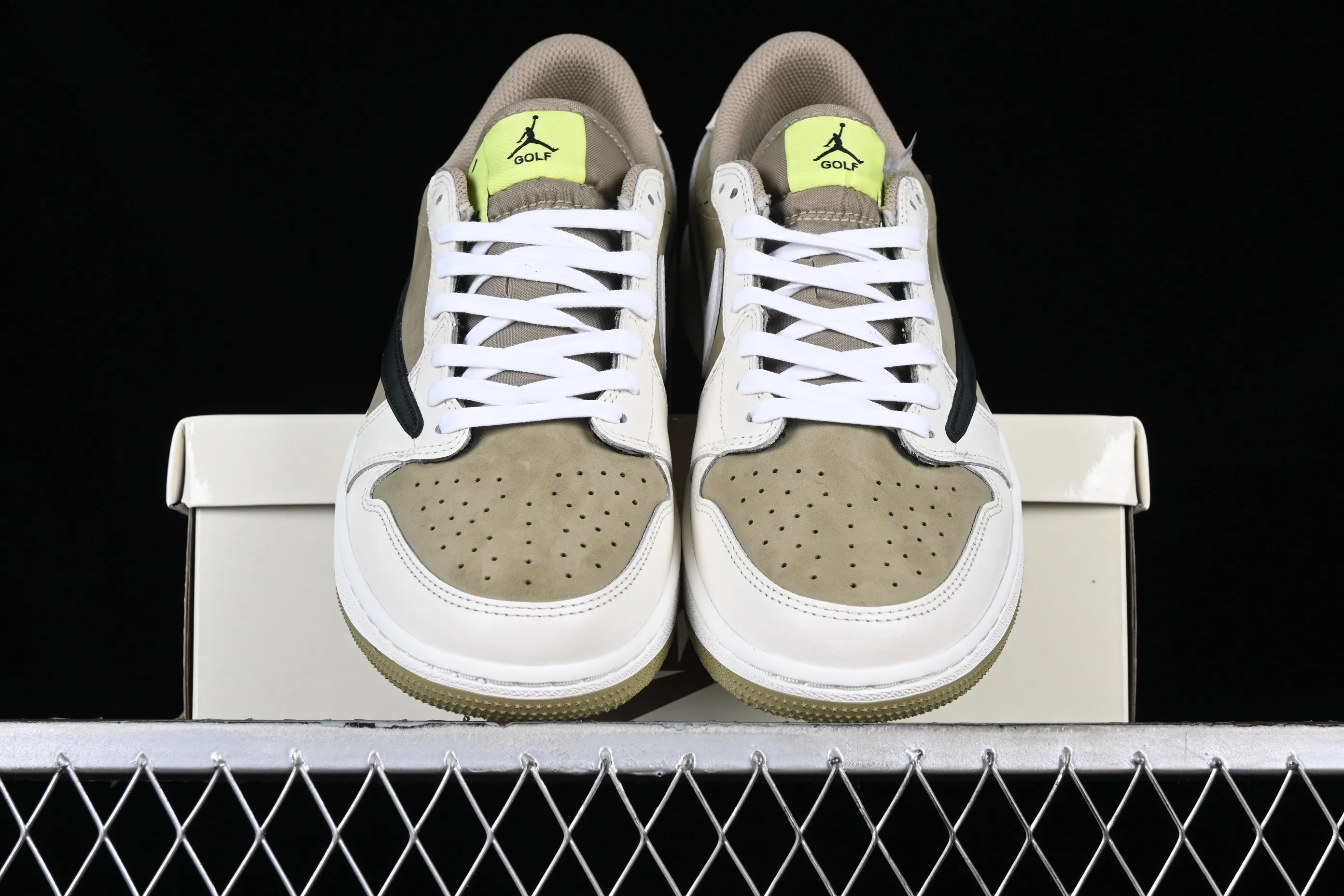 All Categories Air Jordan Jordan Series Basketball Shoes Air Jordan 1 Low LW Version Travis Scott x Air Jordan 1 Low G NRC AJ1 Joe 1 Joint Undercut FZ3124-200